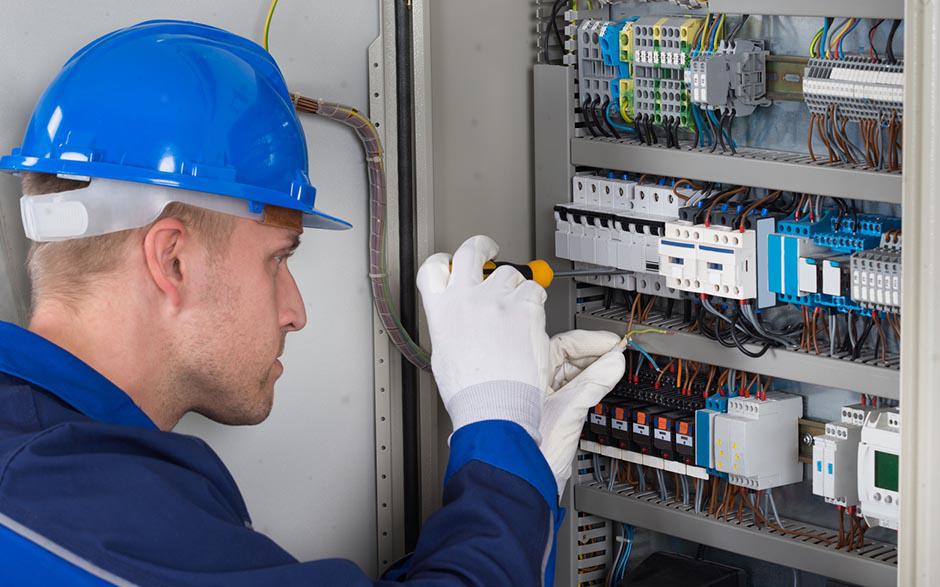 électricien dépannage Saint-Arnoult-en-Yvelines